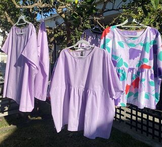 EVE & EVA tops in violet
